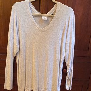 Women's long sleeved top